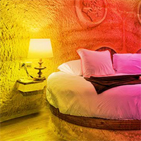 Free online html5 games - Fantasy Middle Cave Escape game - Games2rule 
