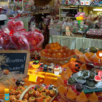 Free online html5 games - Hidden Objects-Candy Shop game - Games2rule 