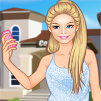 Free online html5 games - Barbie College Selfie game 