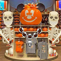 Free online html5 games - Halloween Mall 21 HTML5 game - Games2rule 
