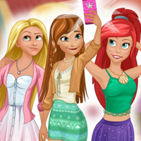 Free online html5 games - Princess vs Villains Selfie Challenge game 