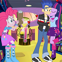 Free online html5 games - Equestria Girls Secret Kiss game 